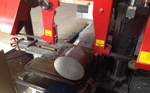 西陵卧式带锯床加工时出现明显振荡如何排查？